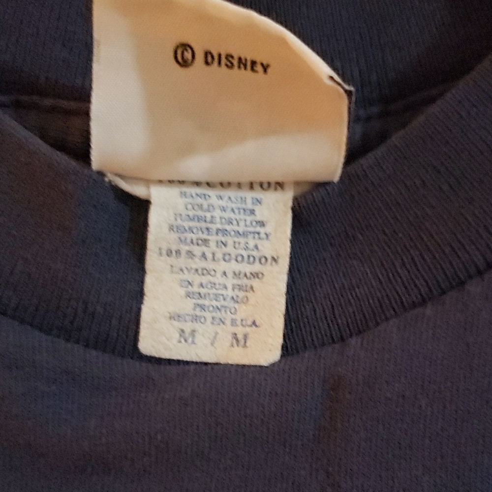 Must Bundle 2+ @ $5 Each Winnie the Pooh Navy T-Shirt Size M - Picture 3 of 5